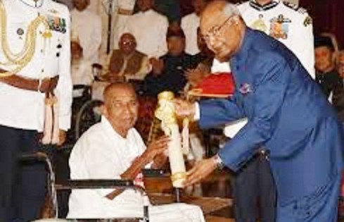 Unwavering Tireless Damodar Ganesh Bapat